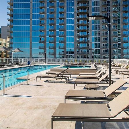 Placemakr Premier Sobro Nashville Exterior photo The pool at the Ritz-Carlton, Downtown, Los Angeles